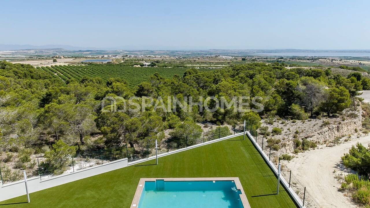 Huvila San Miguel de Salinas, Alicante, Espanja 3 makuuhuonetta, 144 m2 No. 48775