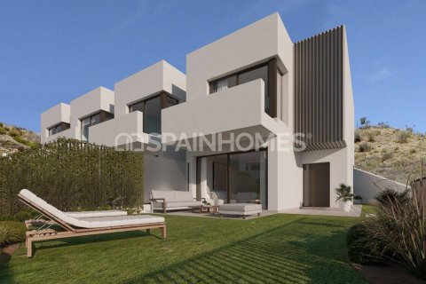 Willa w Rincon de la Victoria, Malaga, Hiszpania 4 sypialnie, 225 mkw. nr 51791