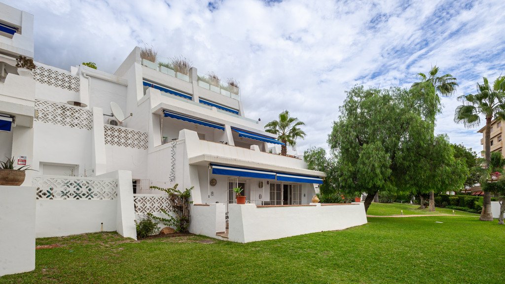 Apartamento en Marbella, Málaga, España 3 dormitorios, 83 m2 No. 106731