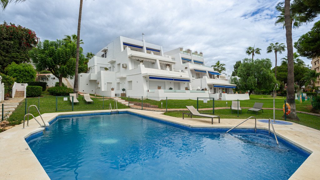 Apartamento en Marbella, Málaga, España 3 dormitorios, 83 m2 No. 106731