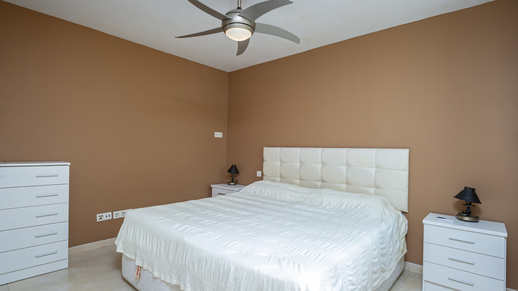 Apartamento en Marbella, Málaga, España 3 dormitorios, 83 m2 No. 106731