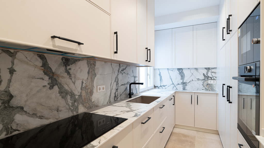 Huoneisto Madrid, Espanja 3 makuuhuonetta, 164 m2 No. 100064