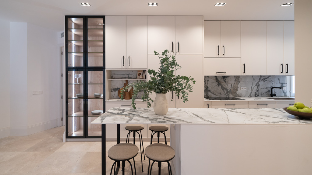 Huoneisto Madrid, Espanja 3 makuuhuonetta, 164 m2 No. 100064