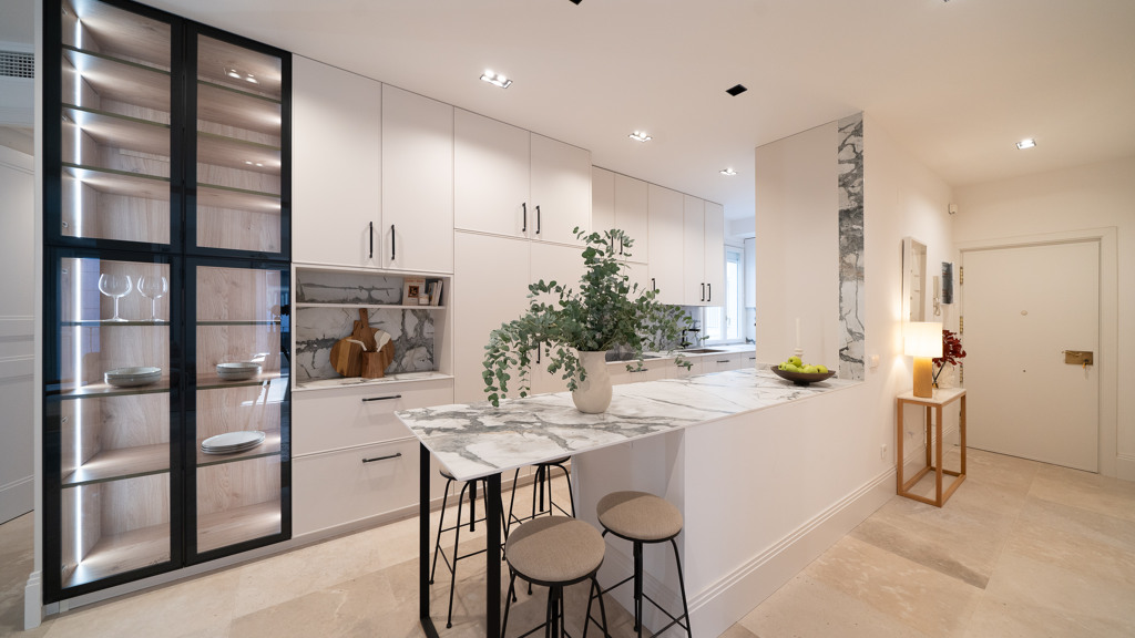 Huoneisto Madrid, Espanja 3 makuuhuonetta, 164 m2 No. 100064