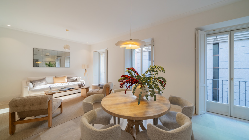 Huoneisto Madrid, Espanja 3 makuuhuonetta, 164 m2 No. 100064
