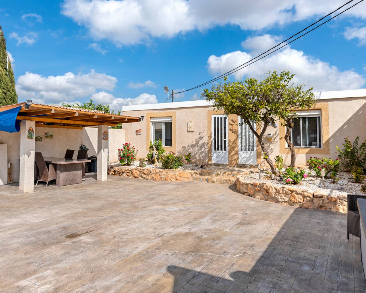 Finca en Los Montesinos, Alicante, España 3 dormitorios, 382 m2 No. 81533