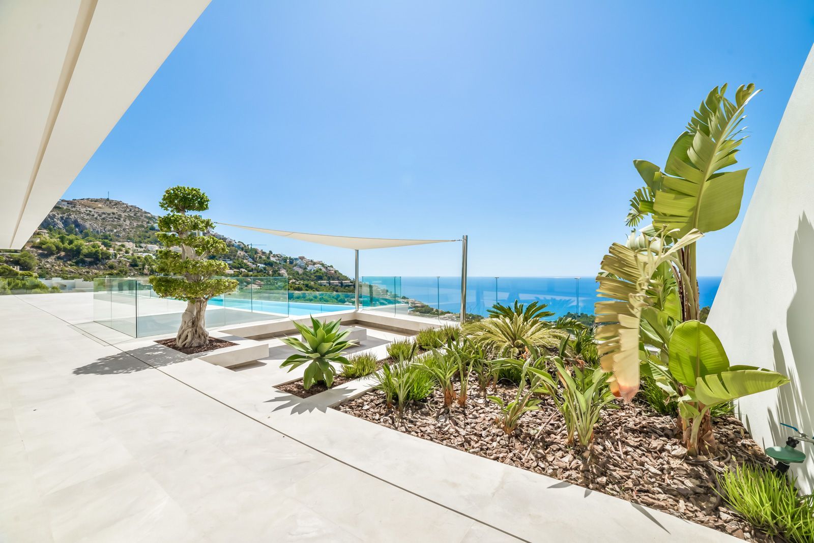 Villa à Altea, Alicante, Espagne 5 chambres, 750 m2 No. 95450