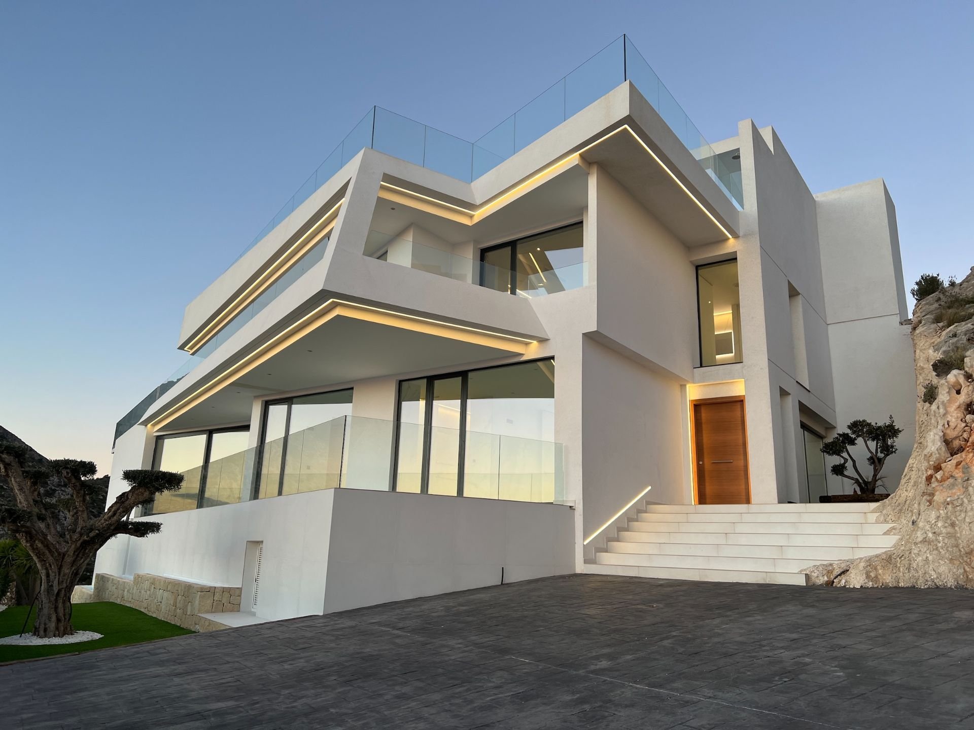 Villa i Altea, Alicante, Spanien 4 sovrum, 500 kvm. Nr. 97426