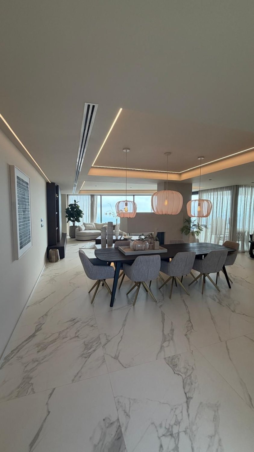 Villa i Altea, Alicante, Spanien 4 sovrum, 500 kvm. Nr. 97426