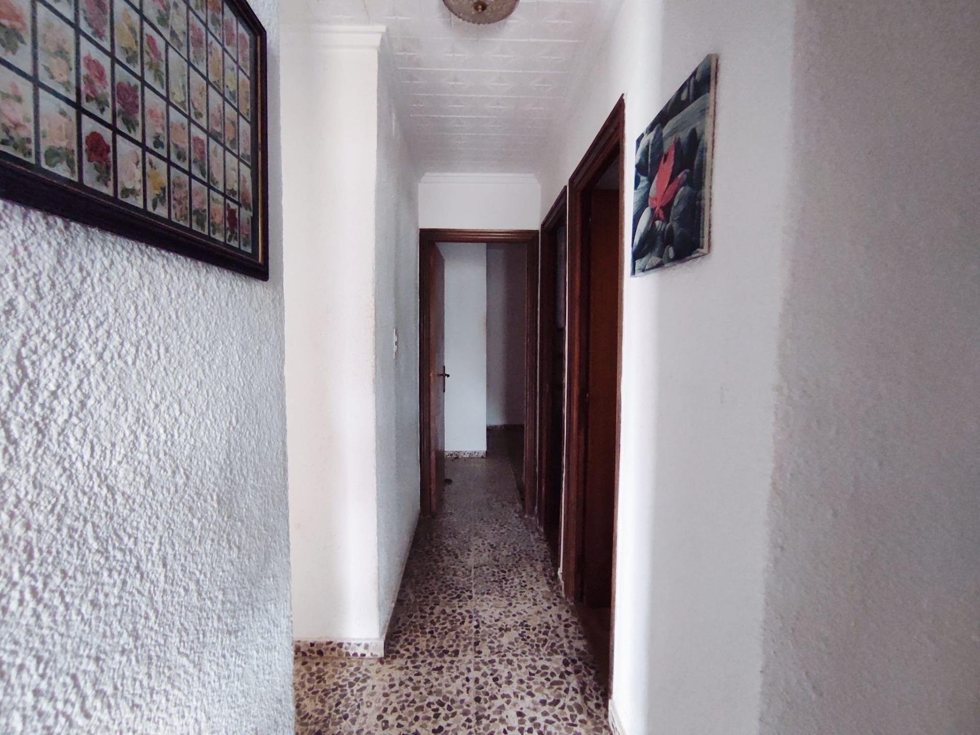 Bungalow in Guardamar del Segura, Alicante, Spain 4 bedrooms, 101 sq.m. No. 92113