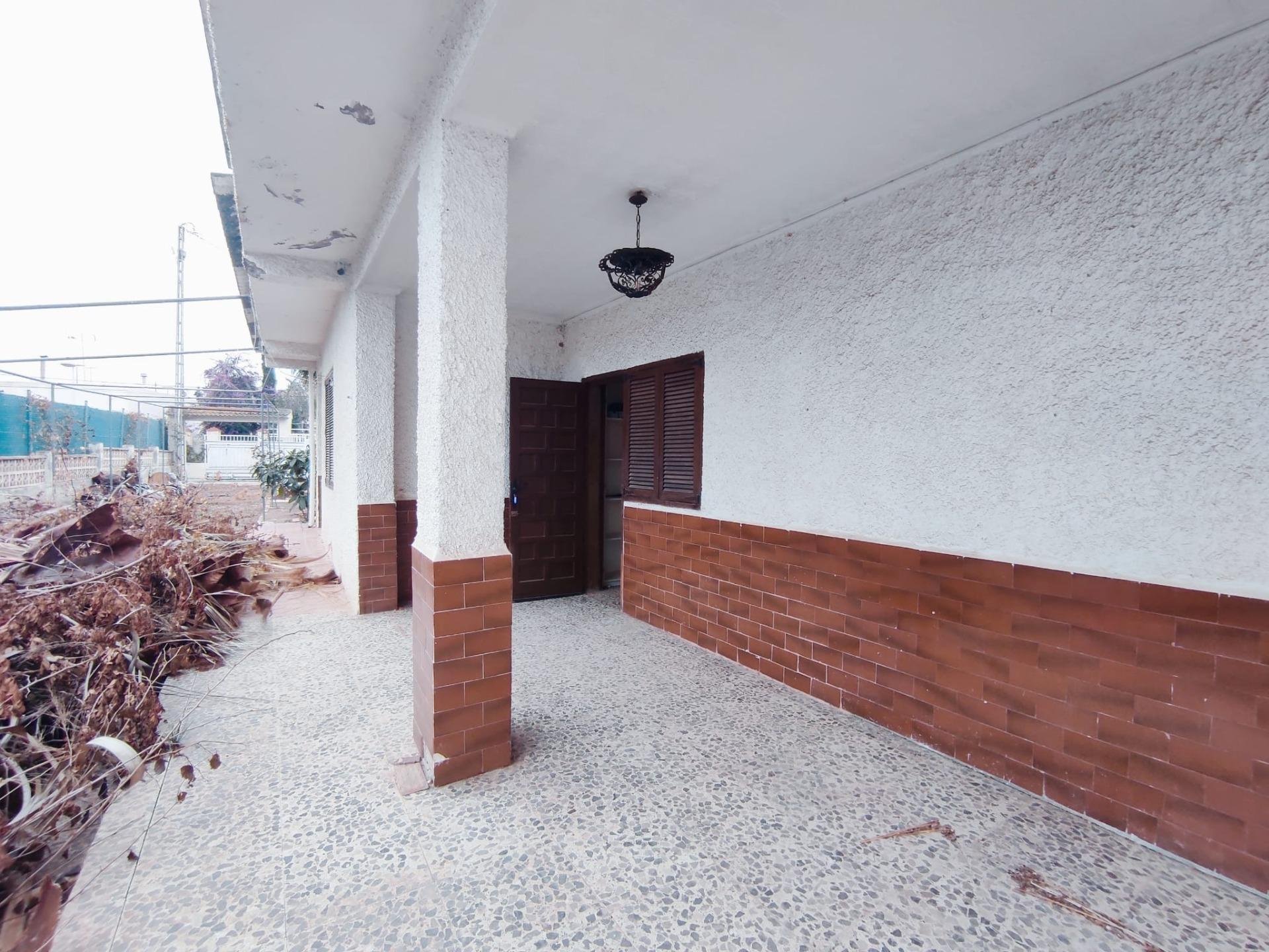 Bungalow in Guardamar del Segura, Alicante, Spain 4 bedrooms, 101 sq.m. No. 92113