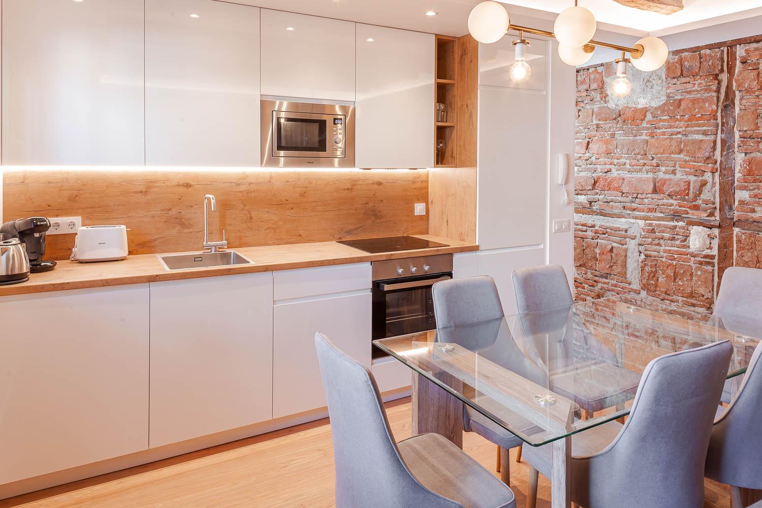 Apartamento en Madrid, España 2 dormitorios, 74 m2 No. 91364
