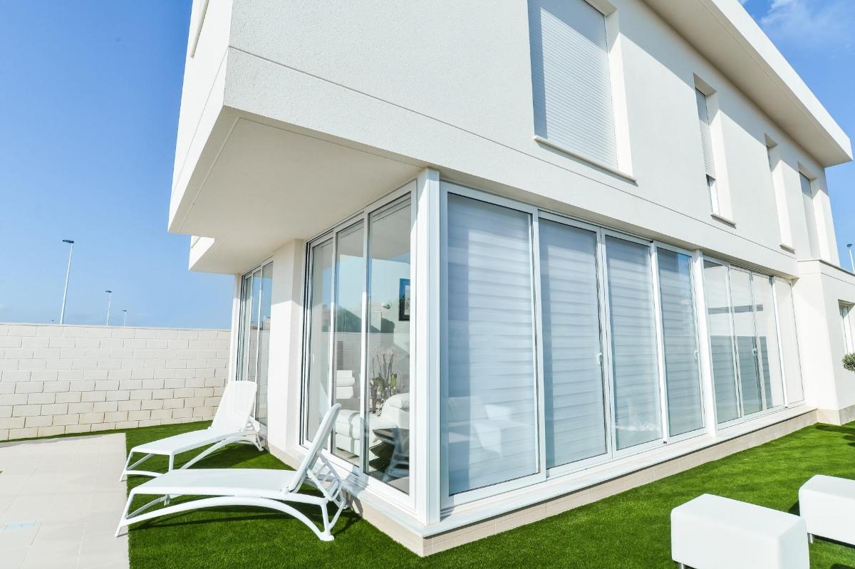 Villa à Gran Alacant, Alicante, Espagne 4 chambres, 169 m2 No. 98209