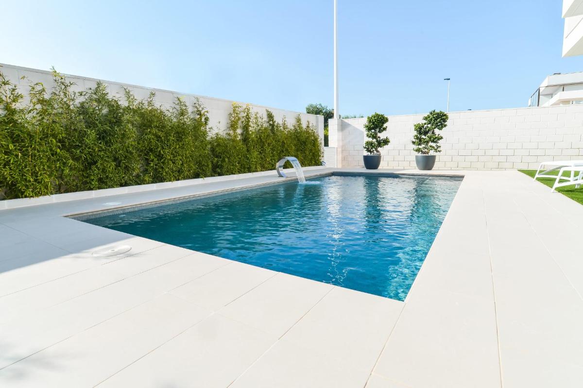 Villa à Gran Alacant, Alicante, Espagne 4 chambres, 169 m2 No. 98209