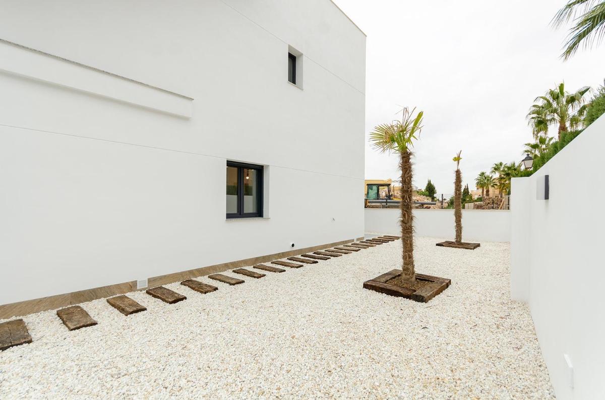 Villa in Torrevieja, Alicante, Spain 3 bedrooms, 105 sq.m. No. 98207