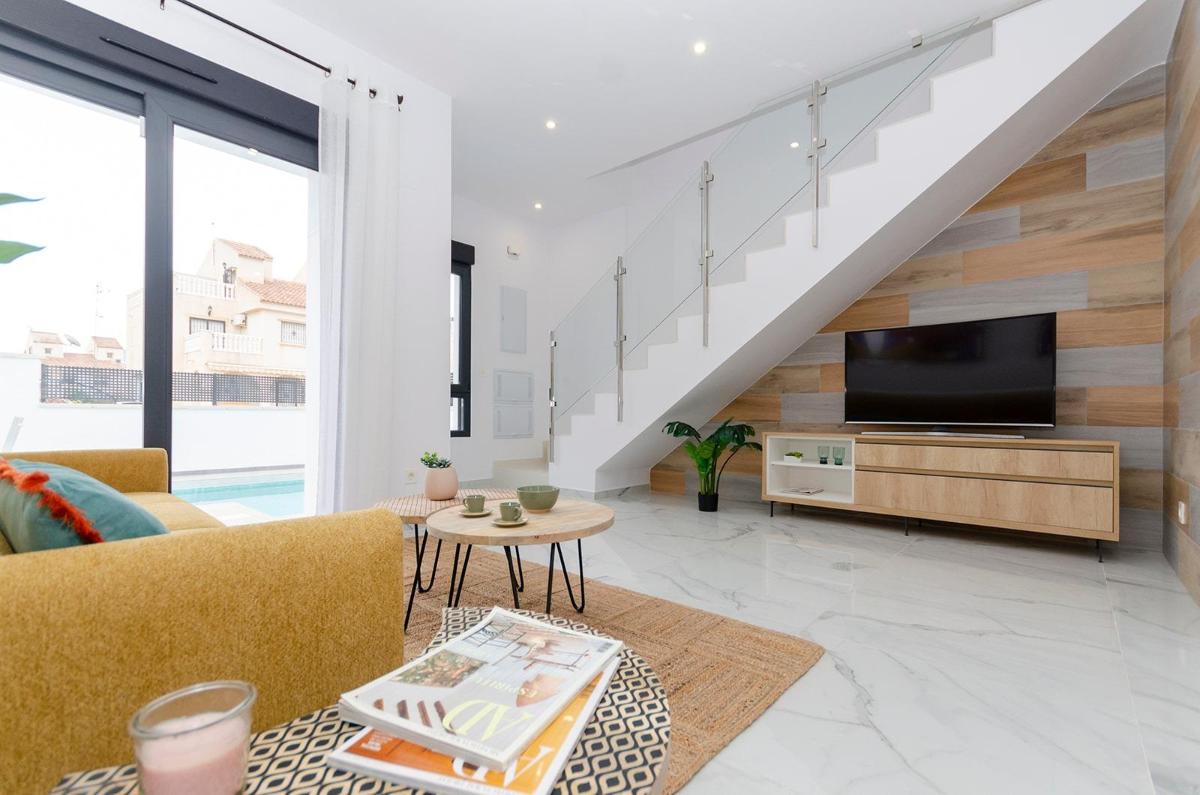 Villa in Torrevieja, Alicante, Spain 3 bedrooms, 105 sq.m. No. 98207