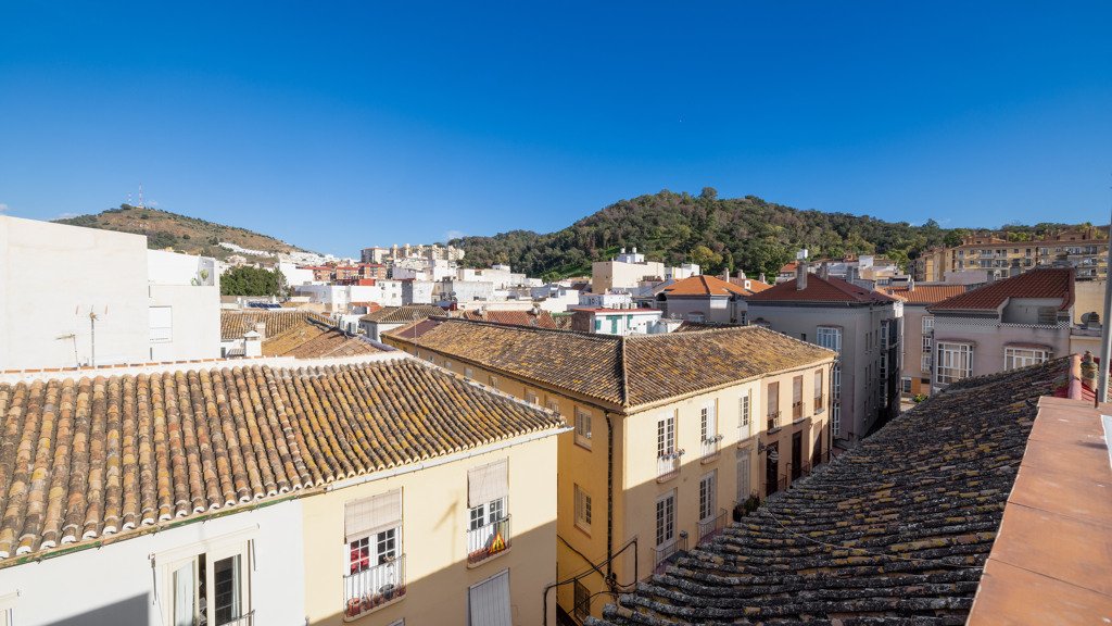 Villa a Malaga, Spagna 3 camere da letto, 254 mq. N° 107736