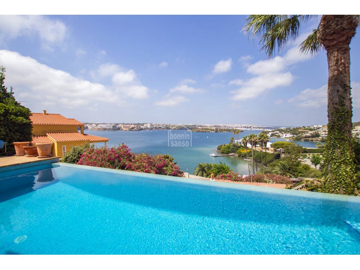 Villa in Mahon, Menorca, Spain 3 bedrooms, 186 sq.m. No. 96882