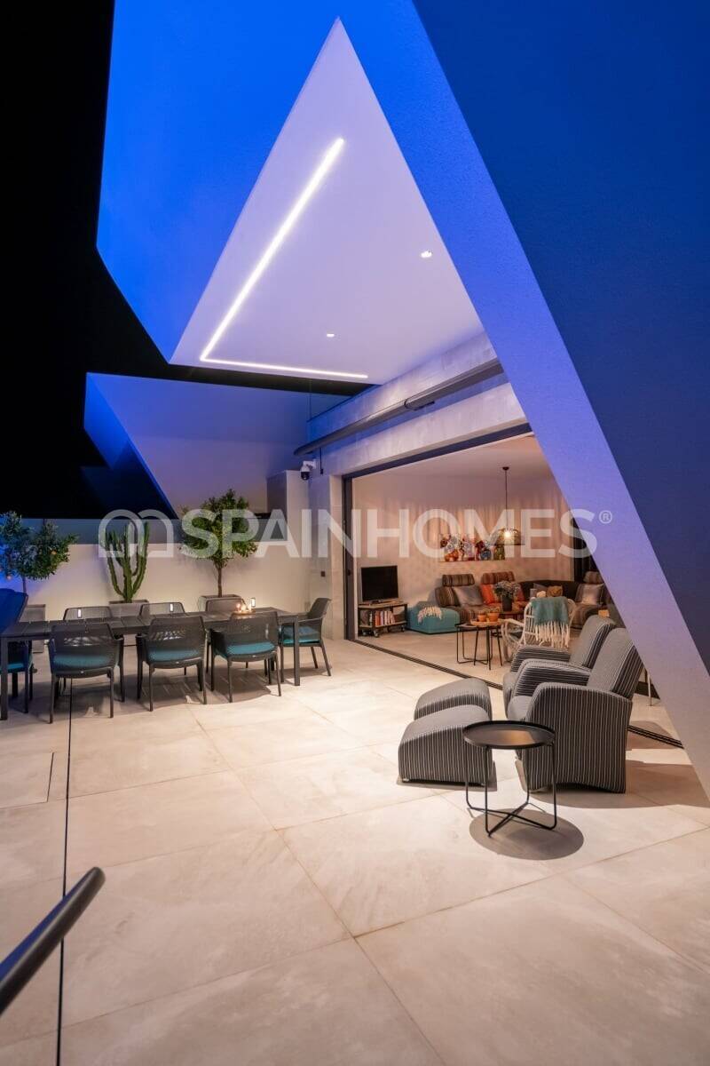 Villa Rojales, Alicante, Spānijā 4 istabas, 280 m2 Nr. 108387