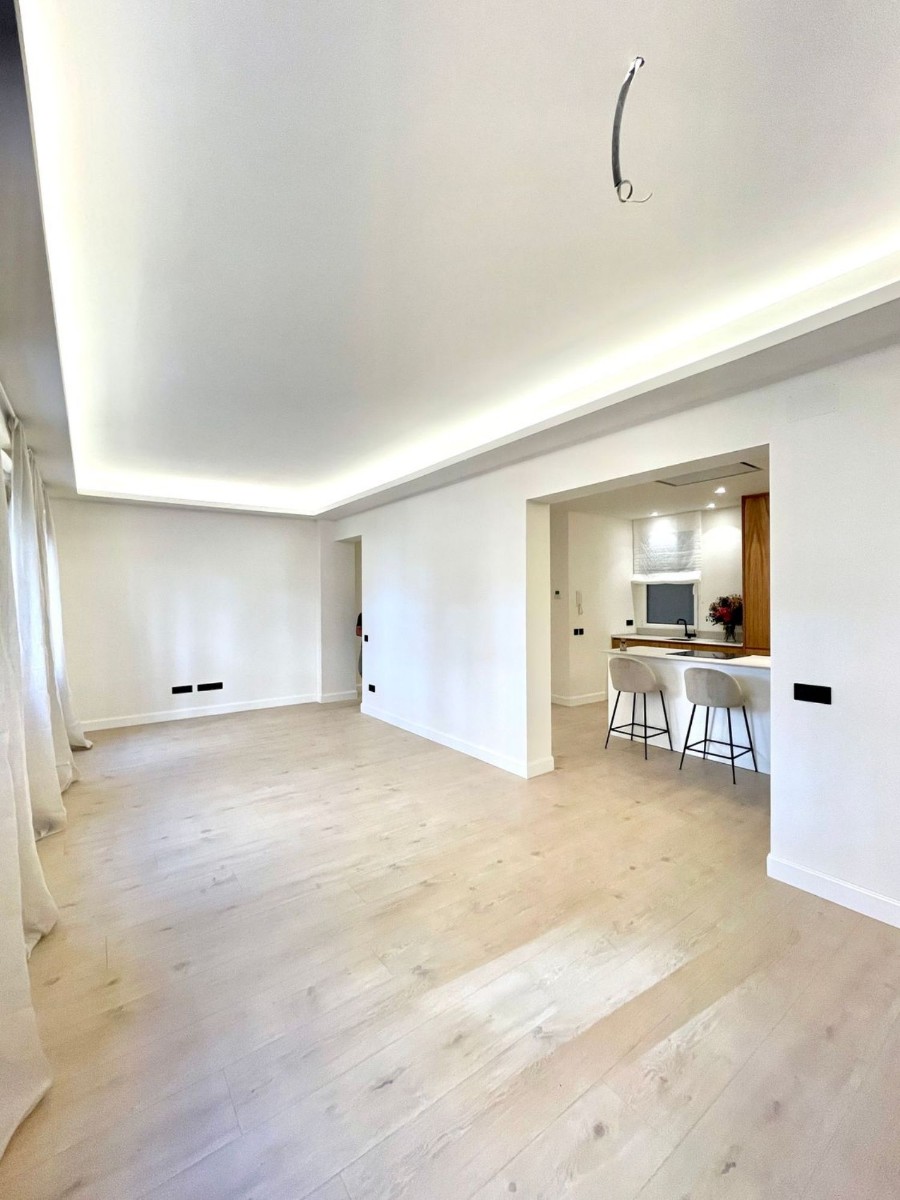 Huoneisto Madrid, Espanja 3 makuuhuonetta, 146 m2 No. 89291