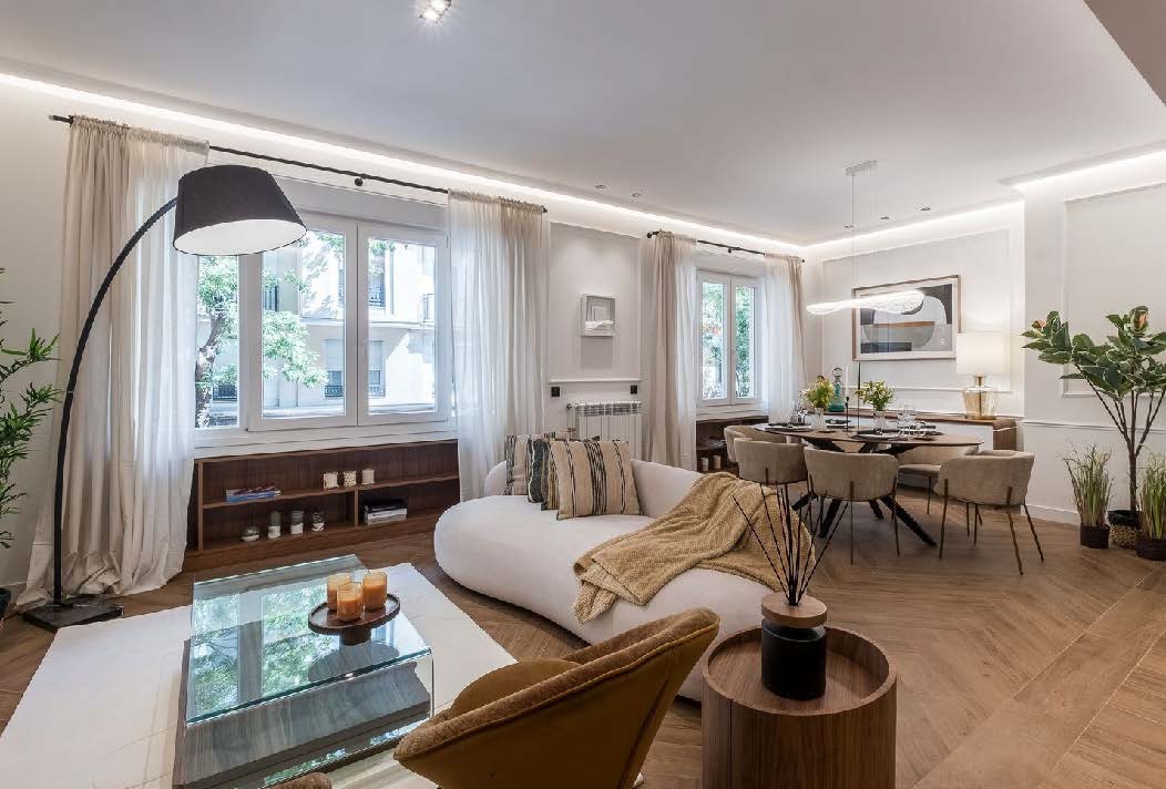 Appartamento a Madrid, Spagna 2 camere da letto, 131 mq. N° 89290
