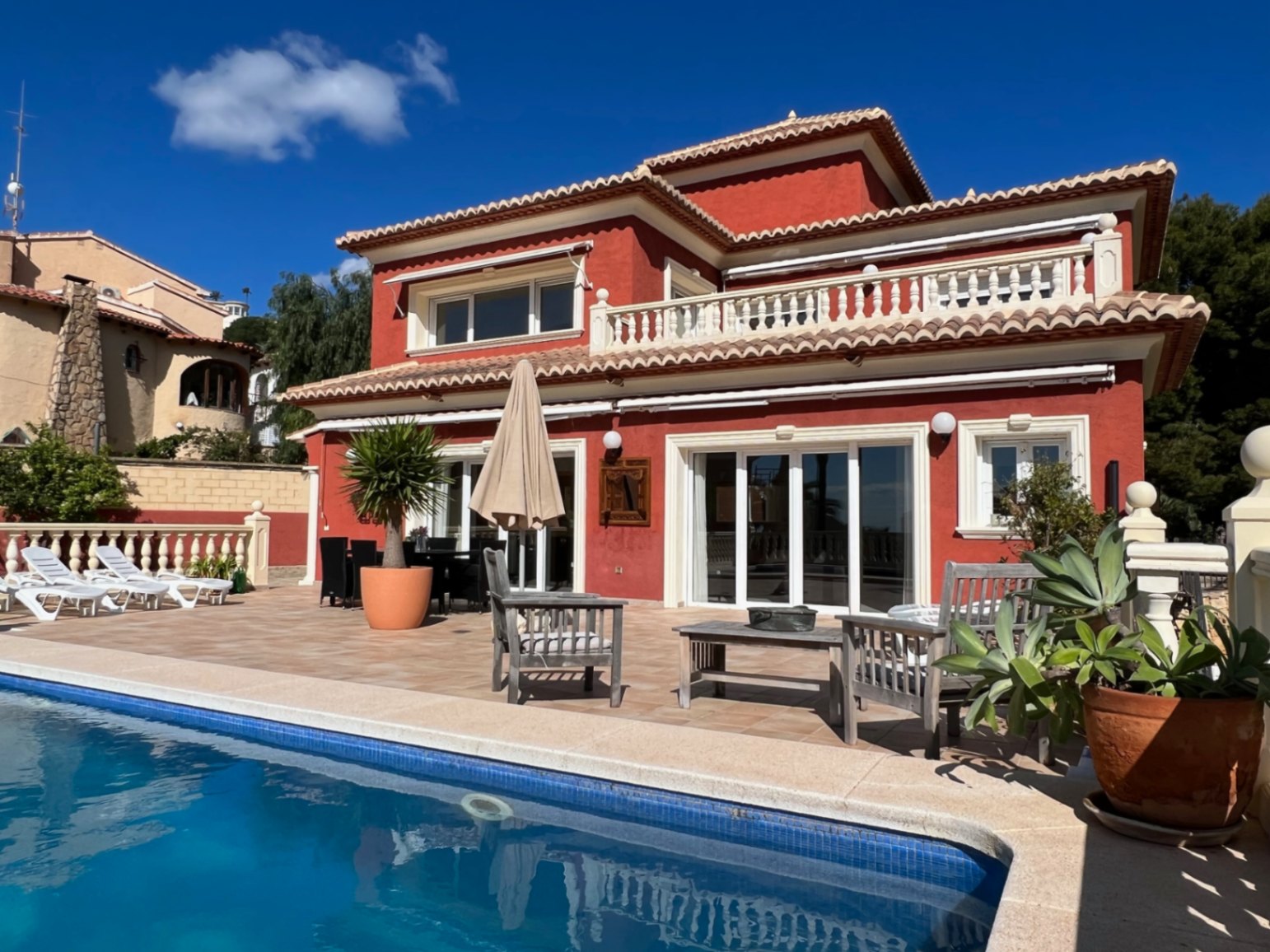 Willa w Calpe, Alicante, Hiszpania 5 sypialni, 220 mkw. nr 89400