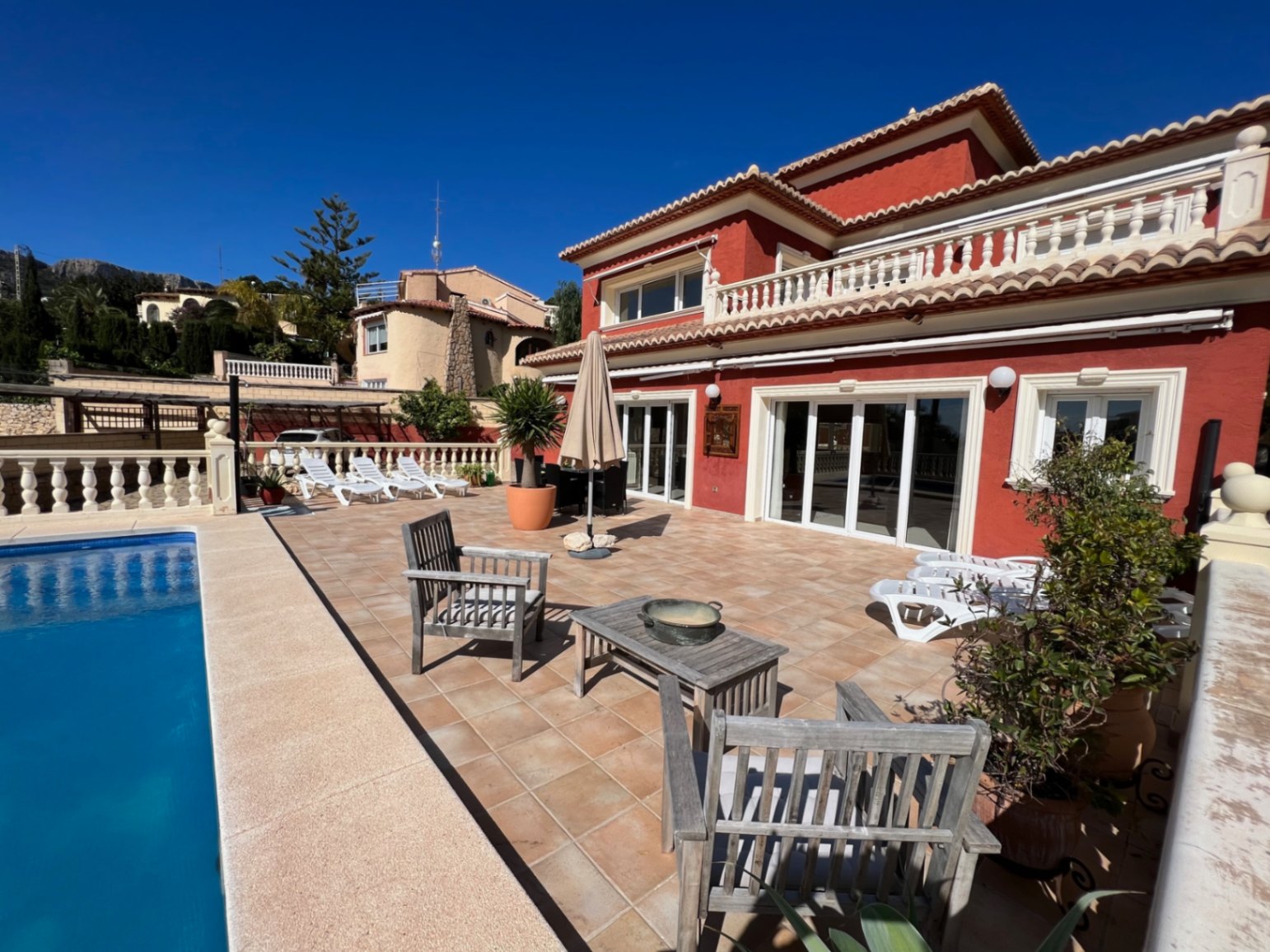 Willa w Calpe, Alicante, Hiszpania 5 sypialni, 220 mkw. nr 89400