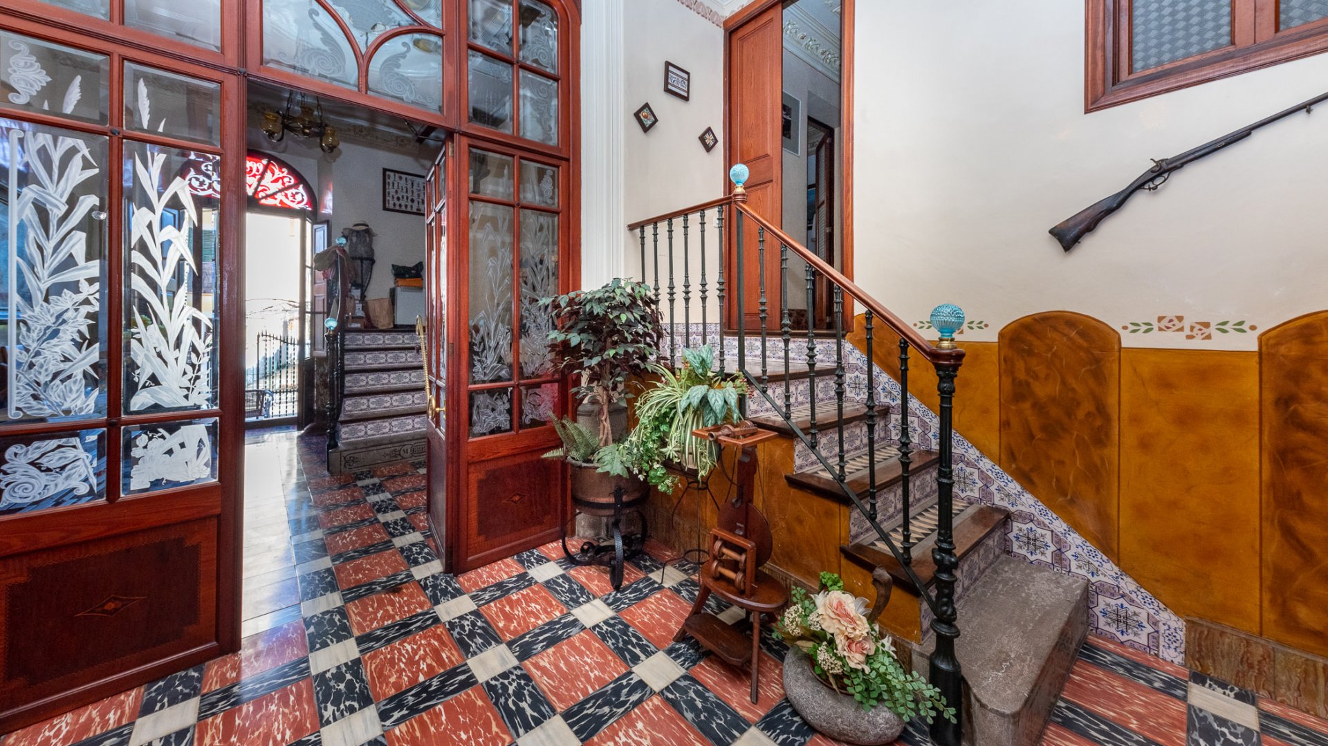 Kaupunkipientalo Soller, Mallorca, Espanja 6 makuuhuonetta, 331 m2 No. 92990