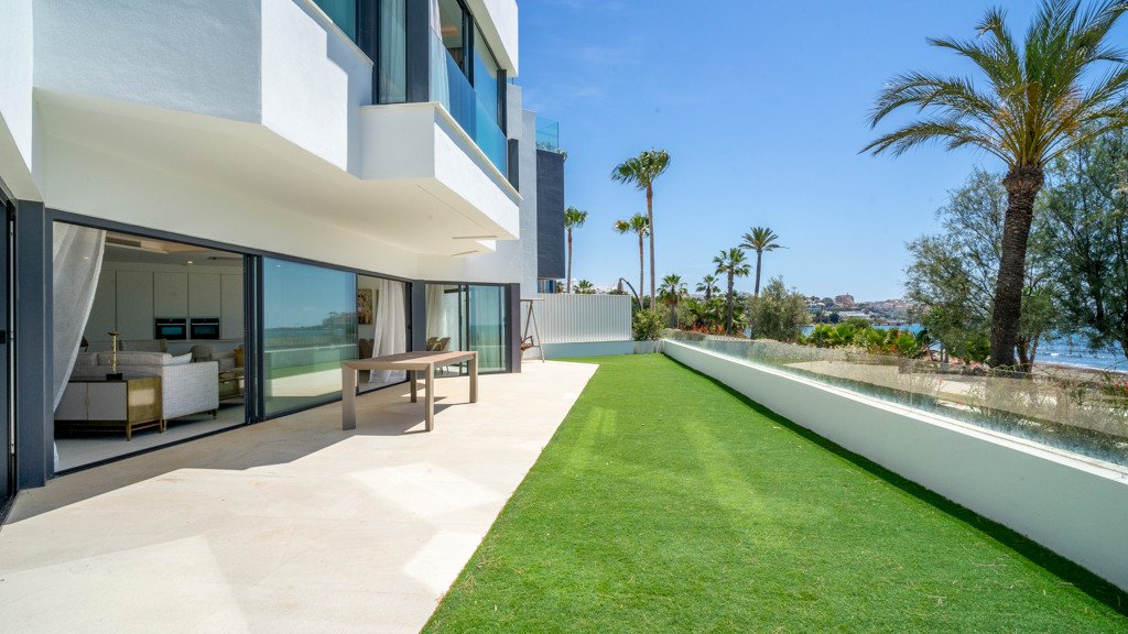 Radhus i Malaga, Spanien 3 sovrum, 340.7 kvm. Nr. 102736