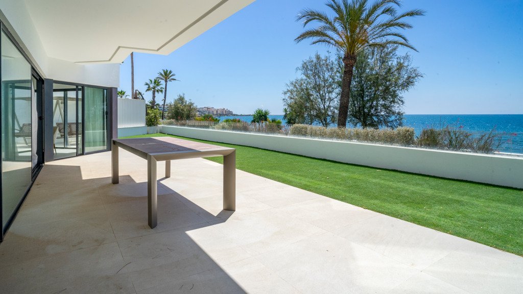 Radhus i Malaga, Spanien 3 sovrum, 340.7 kvm. Nr. 102736
