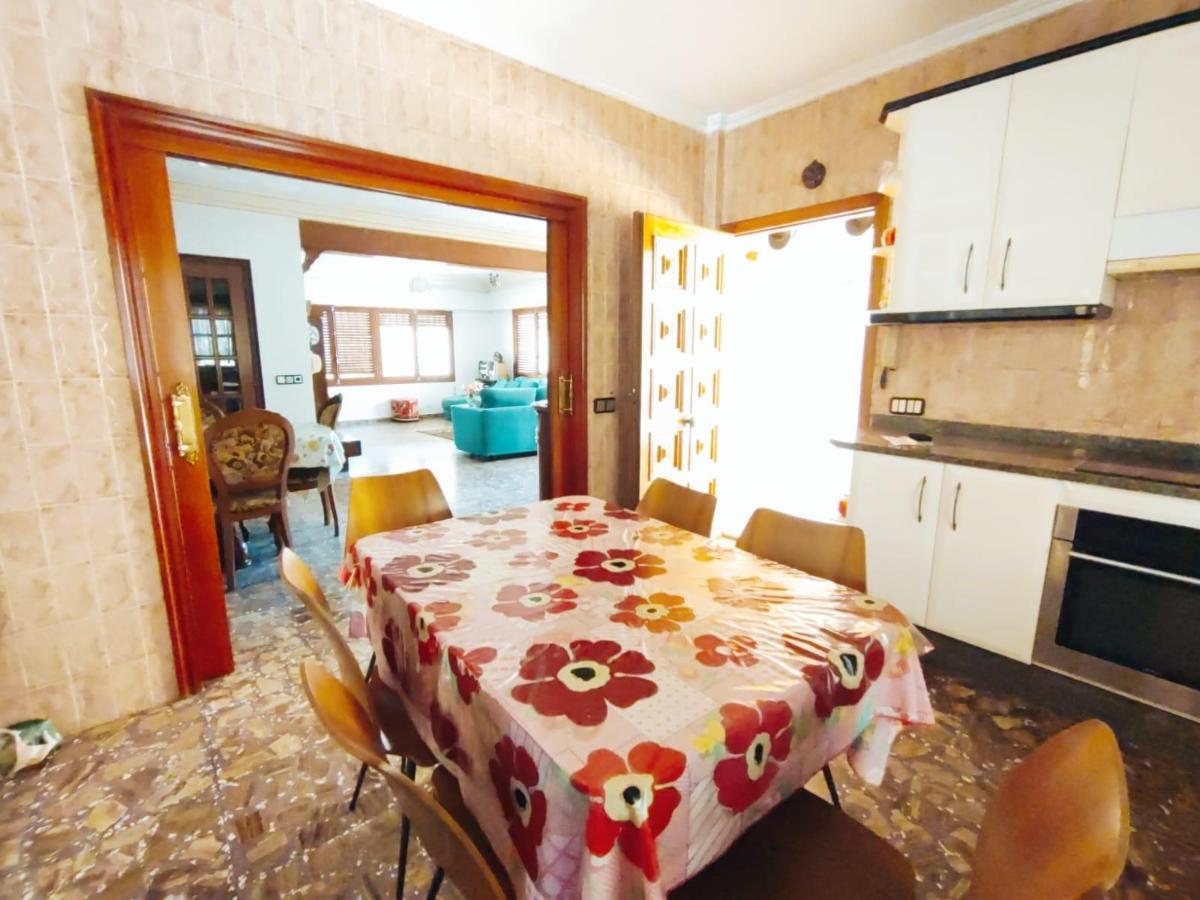 Вилла в Ла Марина, Аликанте, Испания 6 спален, 442м2 №100354