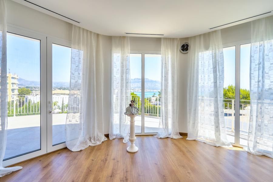 Willa w L'Albir, Alicante, Hiszpania 5 sypialni, 745 mkw. nr 95527