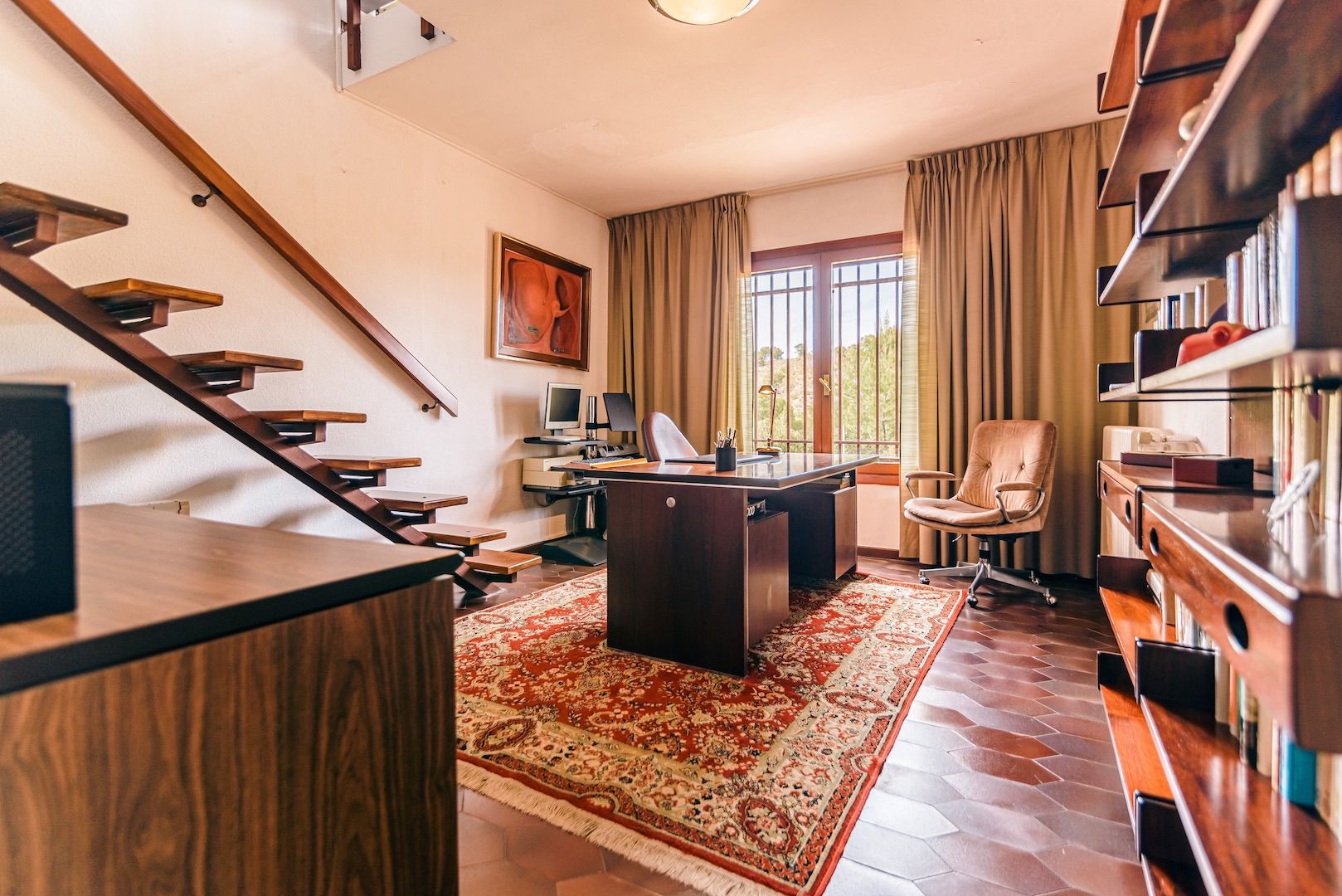Dom w La Nucia, Alicante, Hiszpania 5 sypialni, 350 mkw. nr 95533