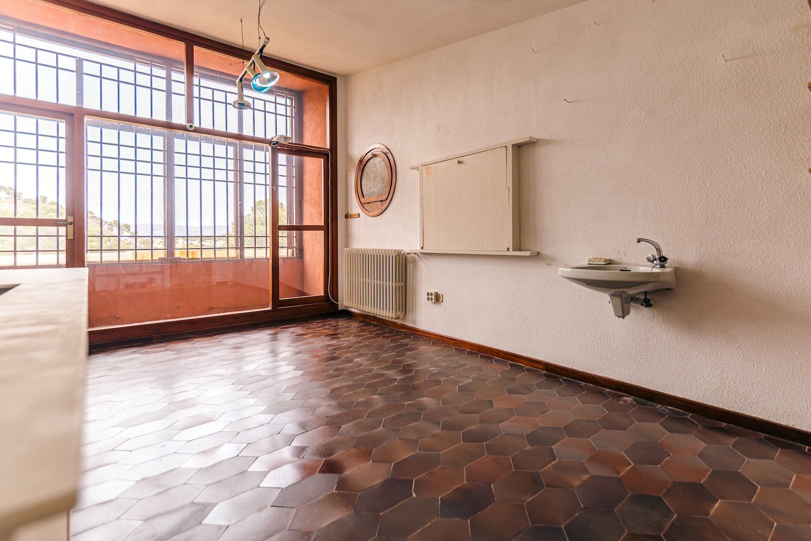 Dom w La Nucia, Alicante, Hiszpania 5 sypialni, 350 mkw. nr 95533
