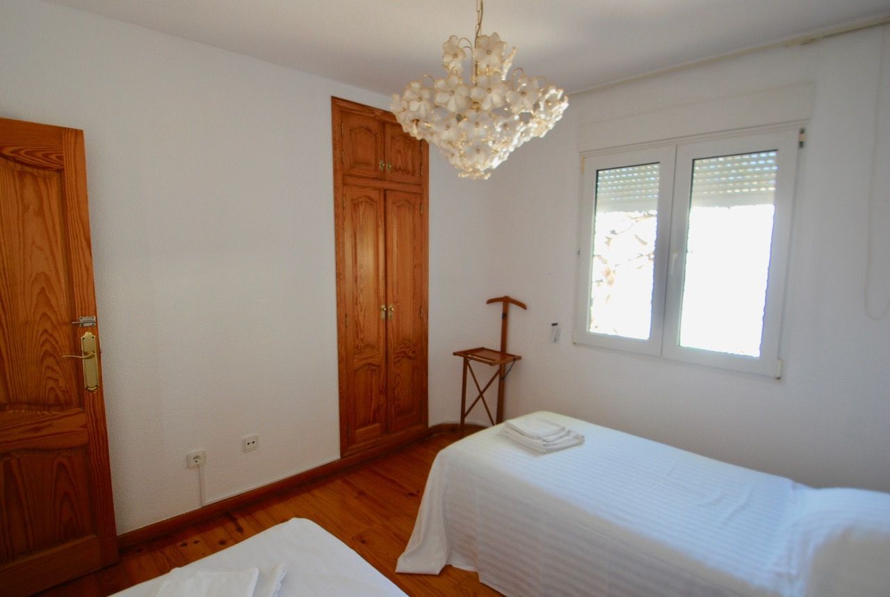 House à Alicante, Espagne 5 chambres, 370 m2 No. 95532