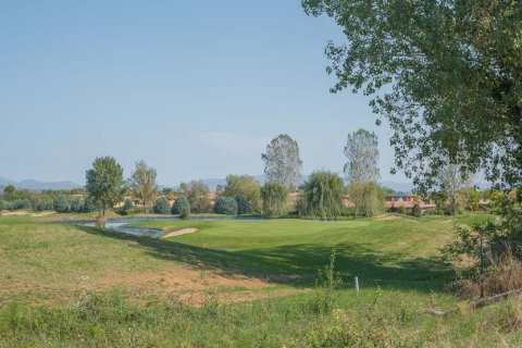 Land plot in Girona, Spain No. 93222