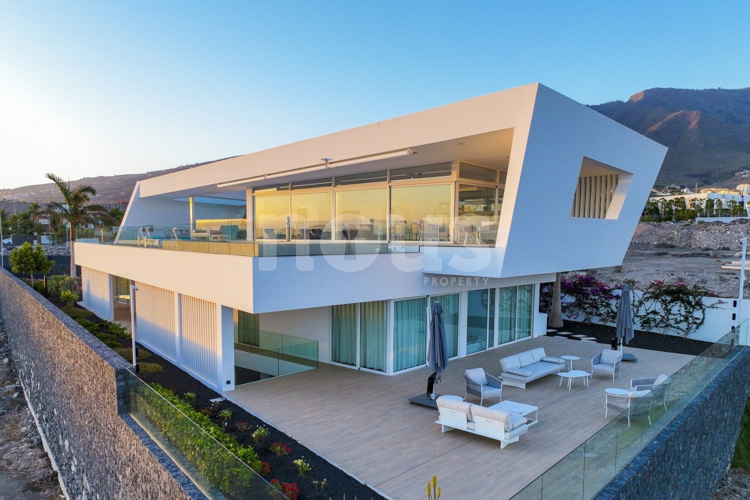 Villa in Adeje, Tenerife, Spanien 5 Schlafzimmer, 801 m2 Nr. 103041