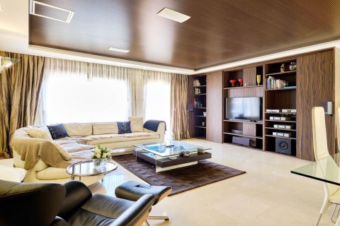 Huoneisto Torrevieja, Alicante, Espanja 3 makuuhuonetta, 228 m2 No. 115168