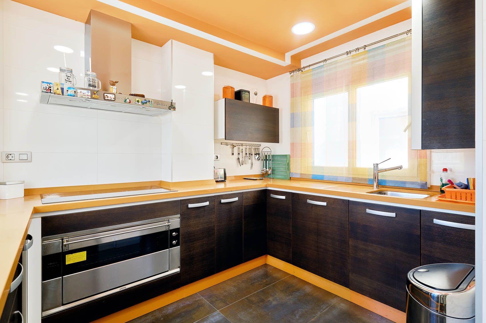 Huoneisto Torrevieja, Alicante, Espanja 3 makuuhuonetta, 228 m2 No. 115168