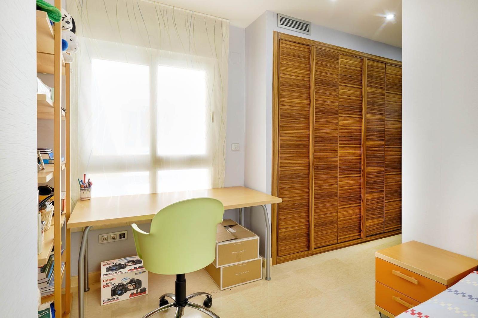 Huoneisto Torrevieja, Alicante, Espanja 3 makuuhuonetta, 228 m2 No. 115168