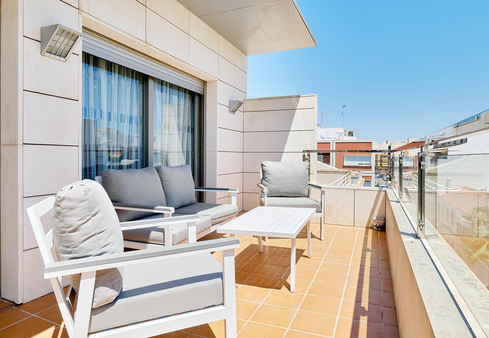 Huoneisto Torrevieja, Alicante, Espanja 3 makuuhuonetta, 228 m2 No. 115168