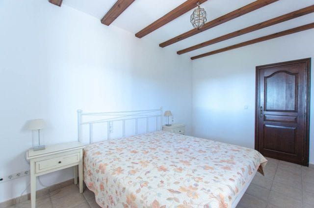 Finca in Benissa, Alicante, Spanien 5 Schlafzimmer, 600 m2 Nr. 95658