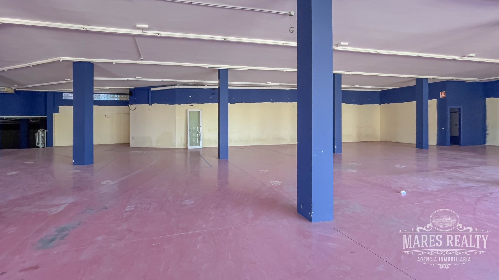 Commercial property à Lloret de Mar, Girona, Espagne 1174 m2 No. 94177