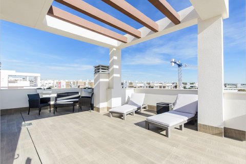 Villa à Ciudad Quesada, Alicante, Espagne 3 chambres, 109 m2 No. 95073