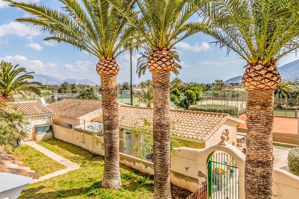 Komerciāls īpašums L'Alfàs del Pi, Alicante, Spānijā 3 istabas, 240 m2 Nr. 99318