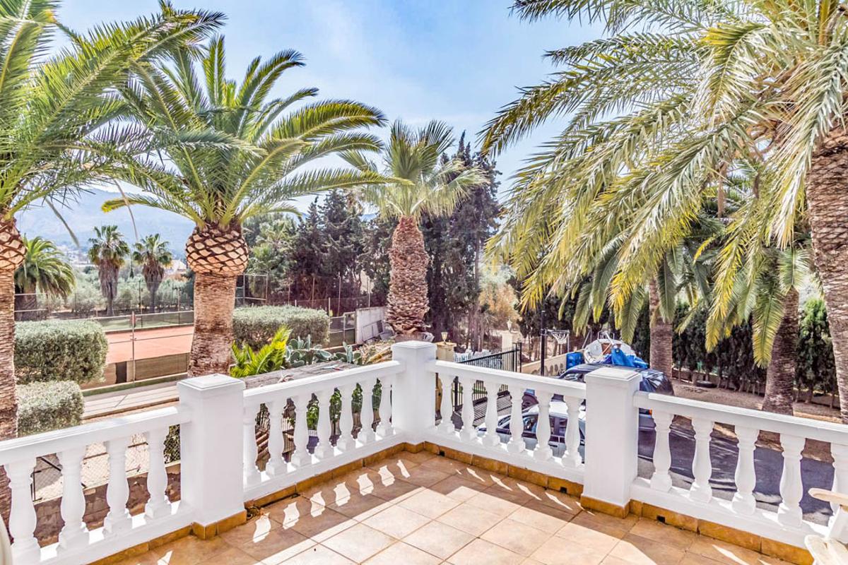 Komerciāls īpašums L'Alfàs del Pi, Alicante, Spānijā 3 istabas, 240 m2 Nr. 99318