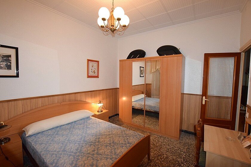 Villa à Torrevieja, Alicante, Espagne 4 chambres, 180 m2 No. 103604
