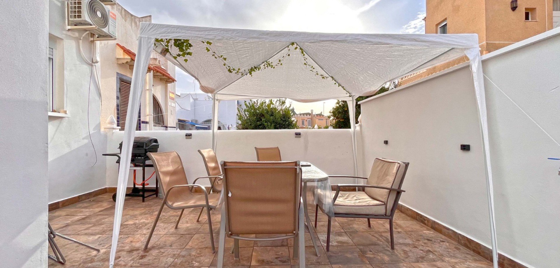 Bungalow w Alicante, Hiszpania 2 sypialnie, 83 mkw. nr 115143
