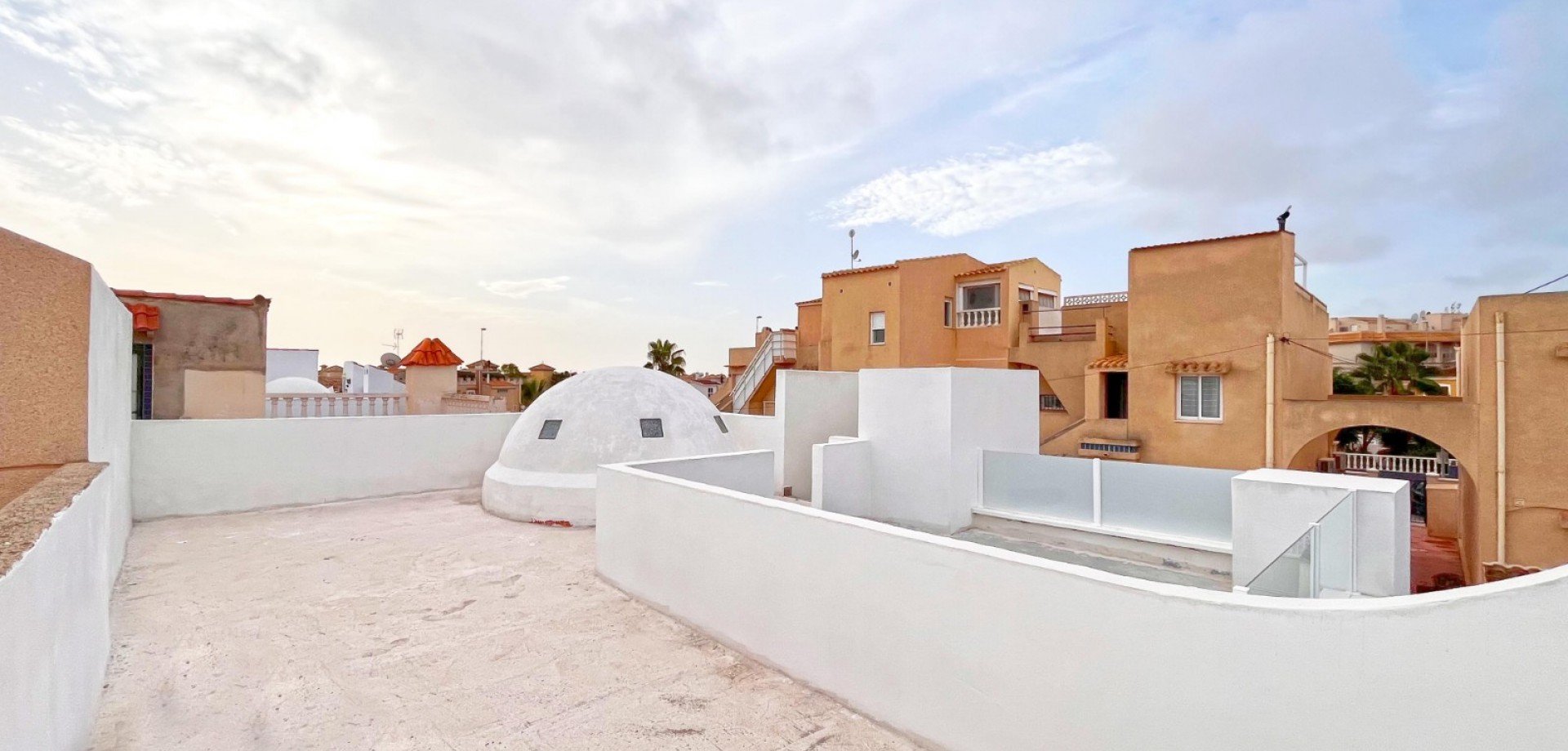 Bungalow w Alicante, Hiszpania 2 sypialnie, 83 mkw. nr 115143