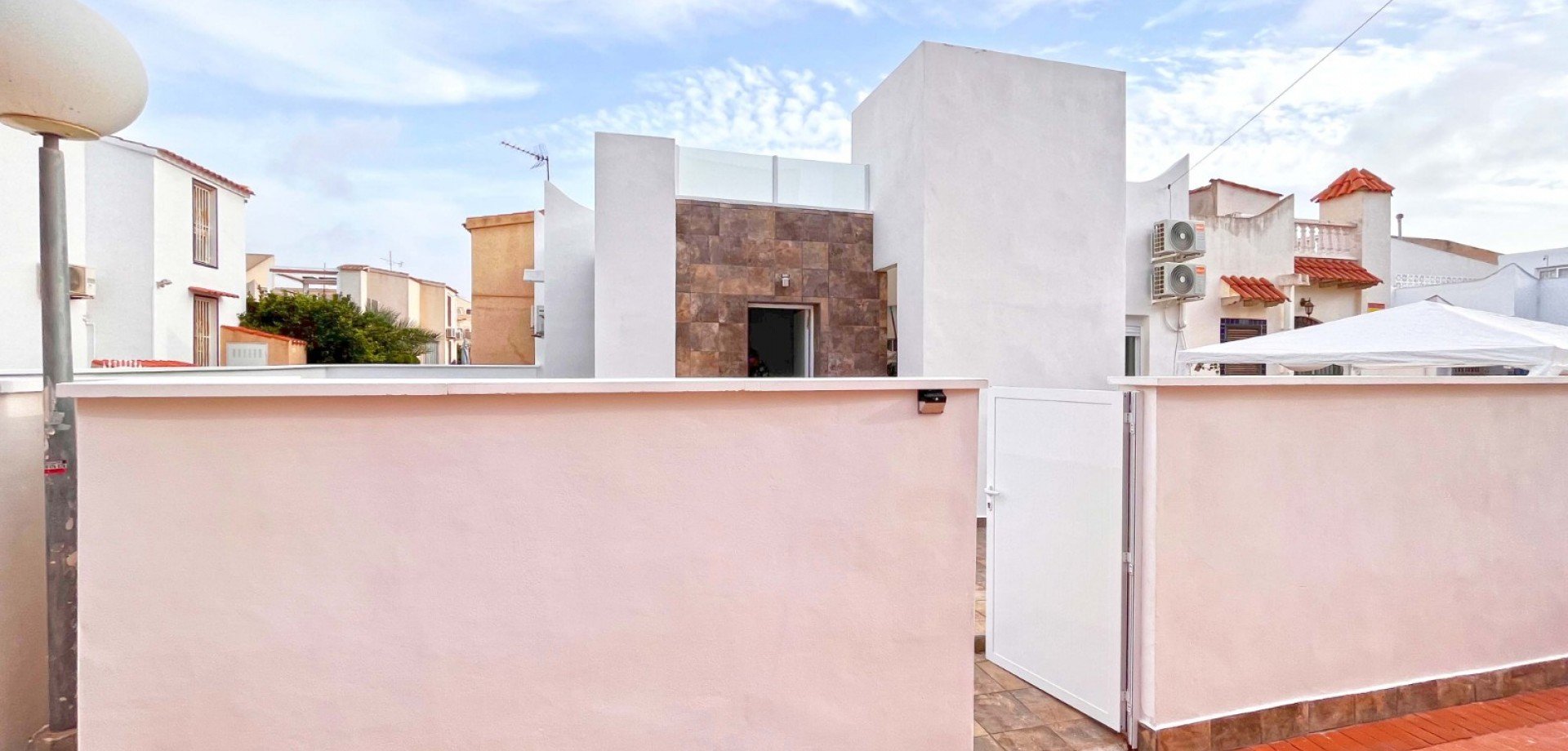 Bungalow w Alicante, Hiszpania 2 sypialnie, 83 mkw. nr 115143